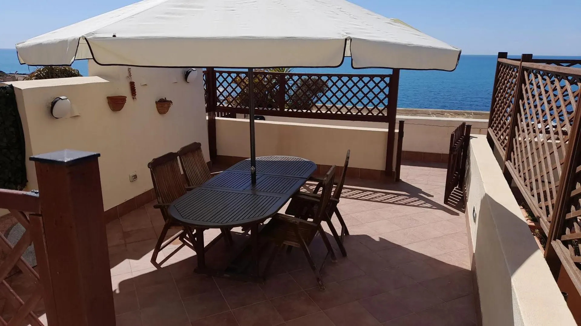 Casa Vacanze Con Terrazza Panoramica Vista Mare Portu Maga Tatil Evi